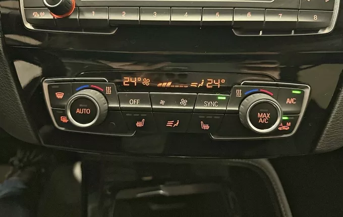 BMW X1 sDrive 18i 136 ch DKG7 xLine photo 14 212613