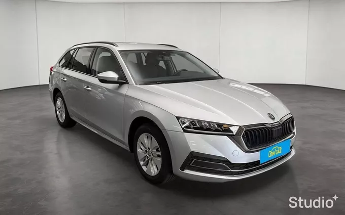 SKODA OCTAVIA Combi 2.0 TDI 150 ch DSG7 Business extérieur trois quart avant droit 213744