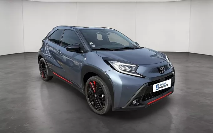 TOYOTA AYGO X 1.0 VVT-i 72 S-CVT Undercover extérieur trois quart avant droit 1103908