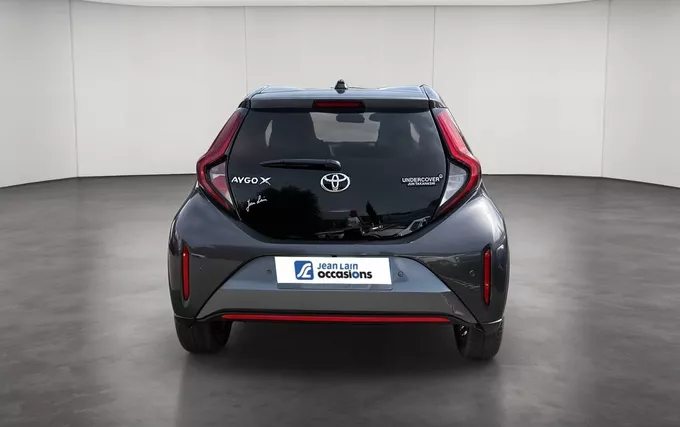 TOYOTA AYGO X 1.0 VVT-i 72 S-CVT Undercover extérieur arrière 1103908