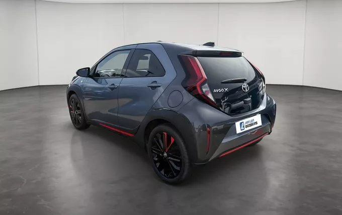 TOYOTA AYGO X 1.0 VVT-i 72 S-CVT Undercover extérieur trois quart arrière gauche 1103908