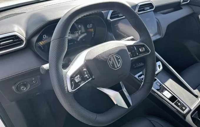 MG ZS 1.5 L Hybrid+ 197 ch Luxury photo 28 7822