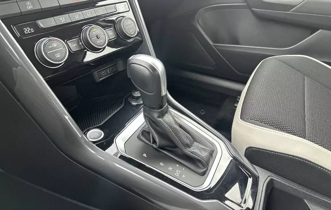 VOLKSWAGEN T-ROC 2.0 TDI 150 Start/Stop DSG7 Carat photo 17 212936