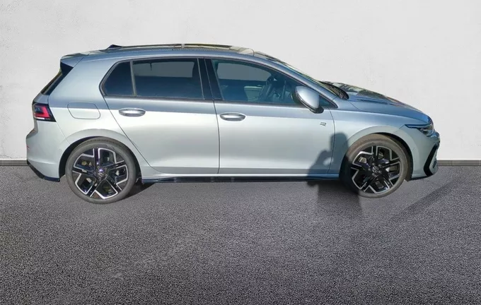 VOLKSWAGEN GOLF 1.5 eTSI EVO2 150 DSG7 R-Line Edition extérieur côté droit 9709