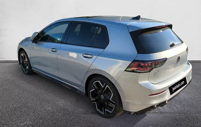 VOLKSWAGEN GOLF 1.5 eTSI EVO2 150 DSG7 R-Line Edition extérieur trois quart arrière gauche 9709