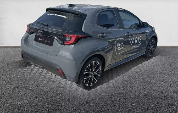 TOYOTA YARIS Hybride 116h Design extérieur trois quart arrière droit 146335