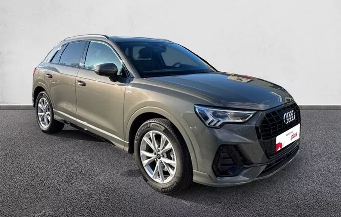 AUDI Q3 35 TFSI 150 ch S tronic 7 S line extérieur trois quart avant droit 2126014