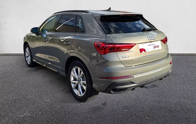 AUDI Q3 35 TFSI 150 ch S tronic 7 S line extérieur trois quart arrière gauche 2126014