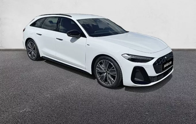 AUDI A5 Avant e-hybrid 299 ch S tronic 7 Quattro S line extérieur trois quart avant droit 5223