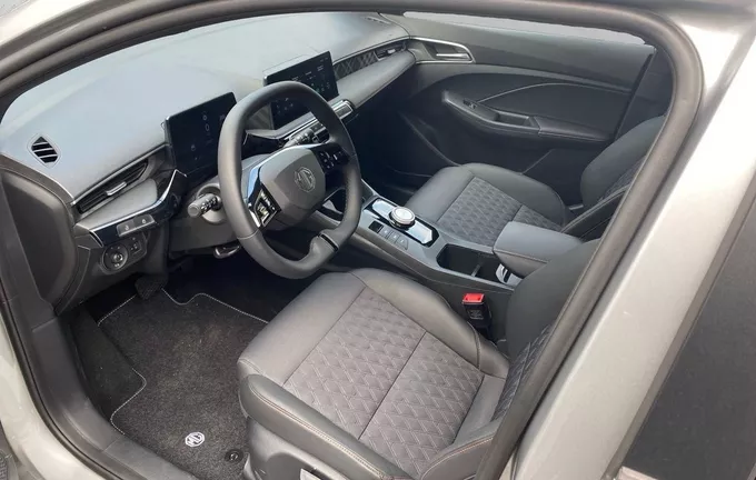 MG MG3 1.5 L Hybrid+ 195 ch Luxury photo 9 9035