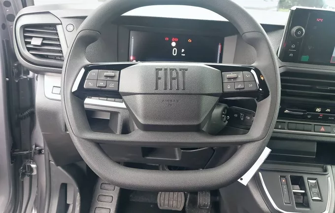 FIAT SCUDO Combi XL Diesel 180 ch Automatique photo 9 945199