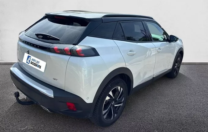 PEUGEOT 2008 PureTech 130 S&S EAT8 GT extérieur trois quart arrière droit 2128916