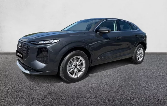 AUDI Q3 Sportback e-hybrid 272 ch S tronic 6 Design extérieur trois quart avant gauche 0764