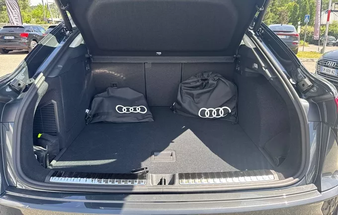 AUDI Q3 Sportback e-hybrid 272 ch S tronic 6 Design photo 10 0764