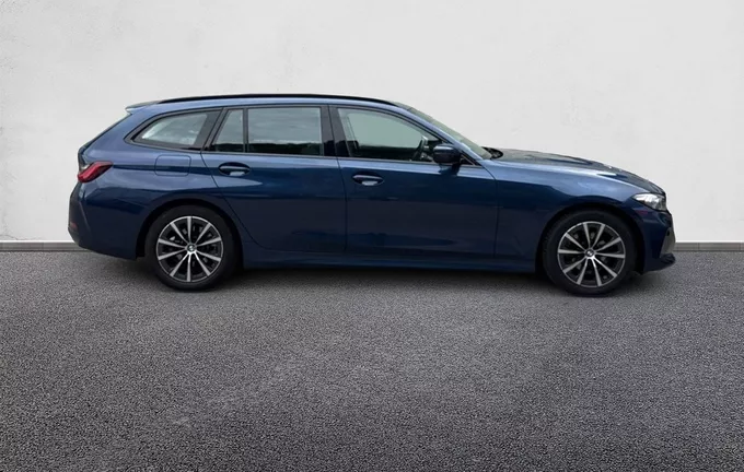 BMW SERIE 3 Touring 318d 150 ch BVA8 extérieur côté droit 213111