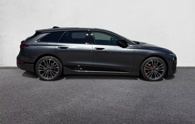 AUDI A6 E-TRON Avant Performance S line extérieur côté droit 0106