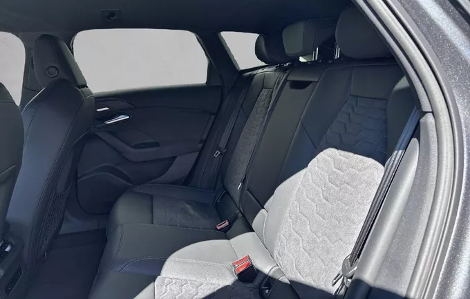 AUDI A6 E-TRON Avant Performance S line photo 17 0106