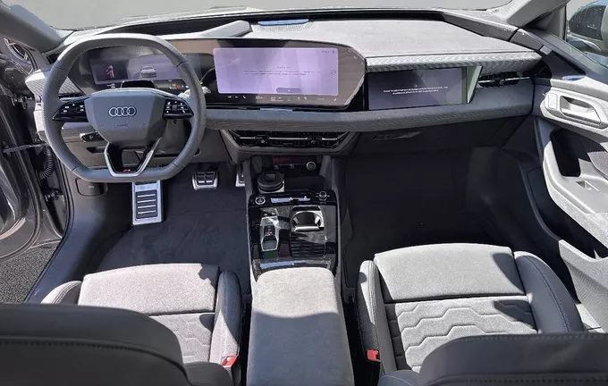 AUDI A6 E-TRON Avant Performance S line photo 18 0106