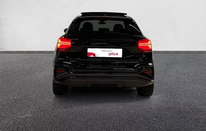 AUDI Q2 35 TDI 150 S tronic 7 Black Edition extérieur arrière 2125740