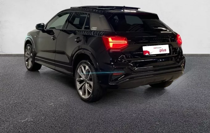 AUDI Q2 35 TDI 150 S tronic 7 Black Edition extérieur trois quart arrière gauche 2125740