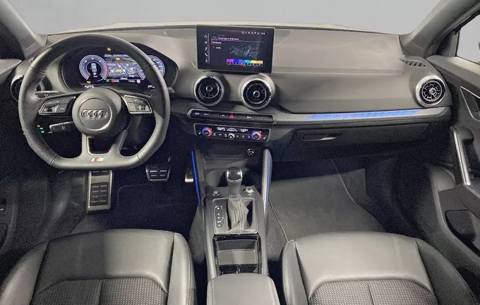 AUDI Q2 35 TDI 150 S tronic 7 Black Edition photo 18 2125740