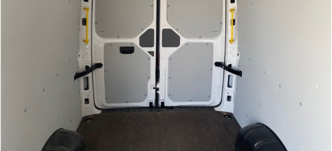 VOLKSWAGEN UTILITAIRES CRAFTER VAN 35 L3H3 2.0 TDI 140 CH BVA BUSINESS extérieur avant 