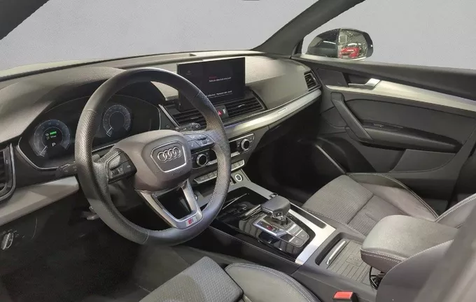 AUDI Q5 55 TFSIe 367 S tronic 7 Quattro S line photo 11 2126905