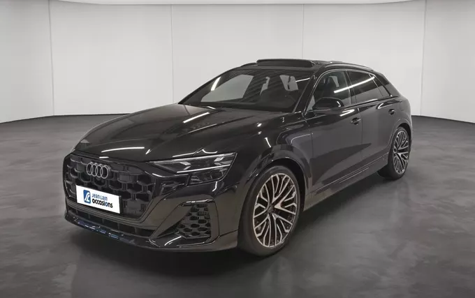 AUDI Q8 60 TFSI e 490 Tiptronic 8 quattro Competition extérieur trois quart avant droit 2120904
