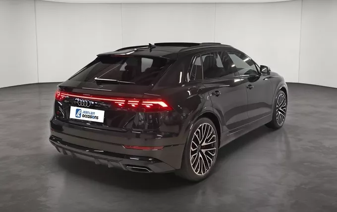 AUDI Q8 60 TFSI e 490 Tiptronic 8 quattro Competition extérieur trois quart arrière droit 2120904