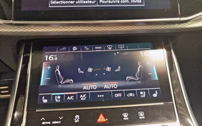 AUDI Q8 60 TFSI e 490 Tiptronic 8 quattro Competition photo 19 2120904