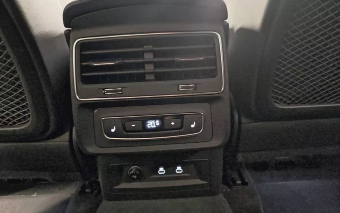 AUDI Q8 60 TFSI e 490 Tiptronic 8 quattro Competition photo 20 2120904