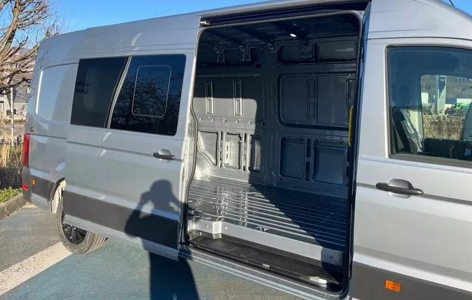 VOLKSWAGEN UTILITAIRES CRAFTER VAN 35 L4H3 2.0 TDI 177 CH BVA8 4MOTION BUSINESS photo 17 6456