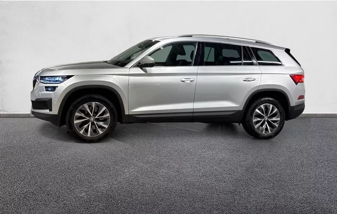 SKODA KODIAQ 2.0 TDI 150 SCR DSG7 4x4 7pl Style extérieur trois quart arrière gauche 2130665