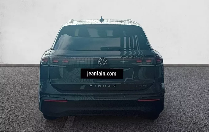 VOLKSWAGEN TIGUAN 1.5 eHybrid 204ch DSG6 Life Plus extérieur arrière 0136