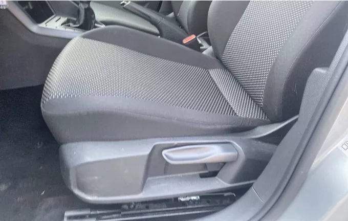 VOLKSWAGEN POLO 1.0 TSI 95 S&S BVM5 extérieur trois quart arrière droit 2126415