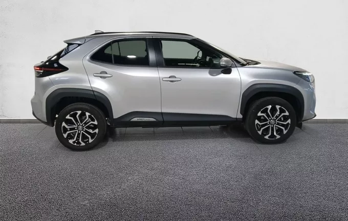 TOYOTA YARIS CROSS Hybride 116h 2WD Design extérieur côté droit 946484