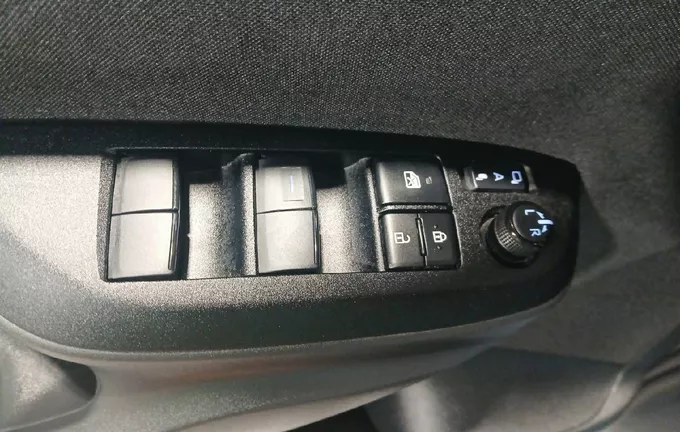 TOYOTA YARIS CROSS Hybride 116h 2WD Design photo 19 946484