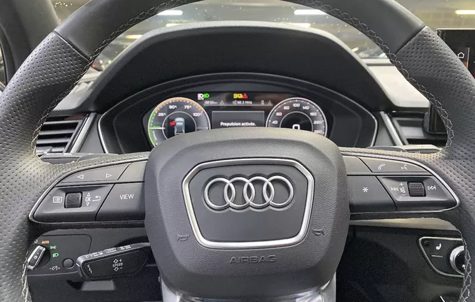 AUDI Q5 50 TFSIe 299 S tronic 7 Quattro Black Edition photo 12 2128245
