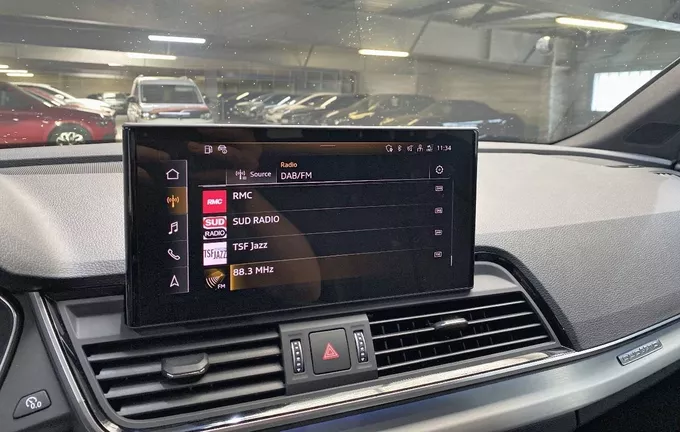 AUDI Q5 50 TFSIe 299 S tronic 7 Quattro Black Edition photo 16 2128245