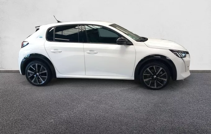 PEUGEOT 208 Electrique 50 kWh 136ch GT extérieur côté droit 945834