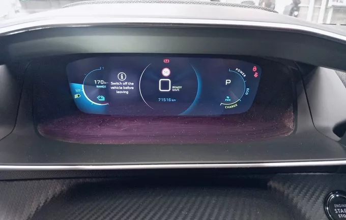 PEUGEOT 208 Electrique 50 kWh 136ch GT photo 10 945834
