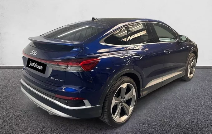 AUDI Q4 E-TRON Sportback 45 285 ch 82 kWh extérieur trois quart arrière droit 5069
