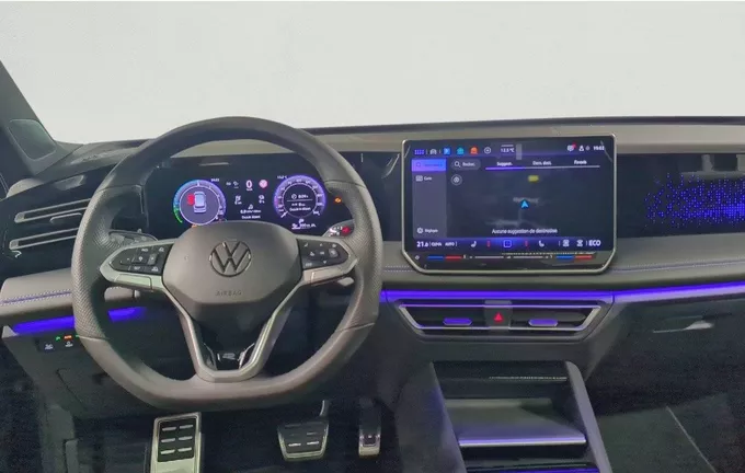 VOLKSWAGEN TIGUAN 1.5 eHybrid 272ch DSG6 R-Line Edition extérieur trois quart avant droit 2122645