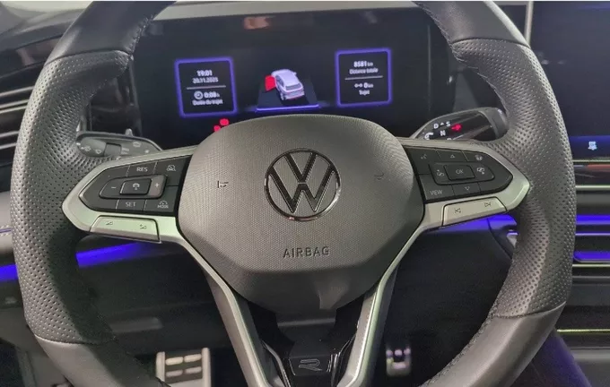 VOLKSWAGEN TIGUAN 1.5 eHybrid 272ch DSG6 R-Line Edition photo 15 2122645