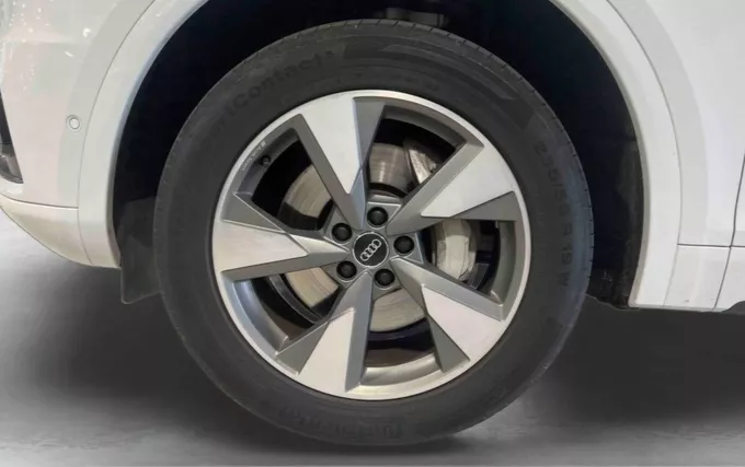 AUDI Q5 50 TDI 286 Tiptronic 8 Quattro photo 9 2131936