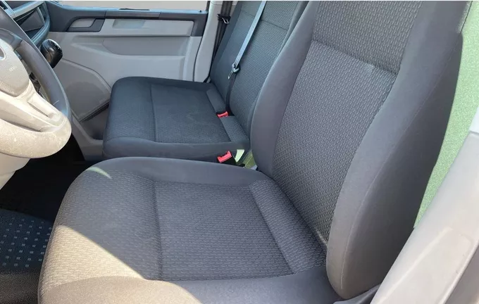 VOLKSWAGEN UTILITAIRES CARAVELLE 2.0 TDI 150 BMT Longue BVM6 4Motion Lounge extérieur trois quart arrière droit 106156