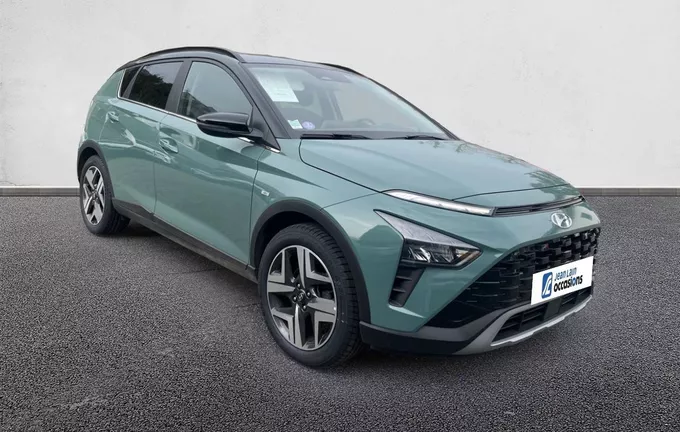 HYUNDAI BAYON 1.0 T-GDi 100 DCT-7 Hybrid 48V Creative extérieur trois quart avant droit 13695