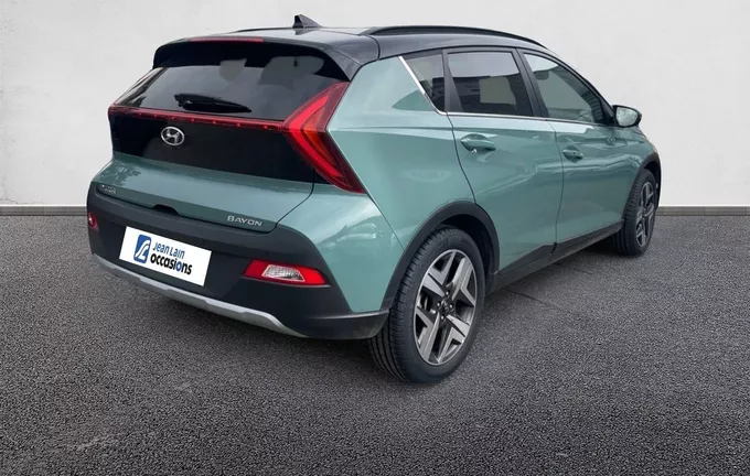 HYUNDAI BAYON 1.0 T-GDi 100 DCT-7 Hybrid 48V Creative extérieur trois quart arrière droit 13695