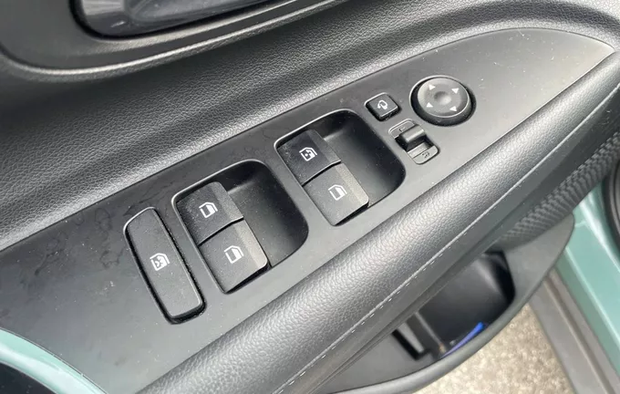 HYUNDAI BAYON 1.0 T-GDi 100 DCT-7 Hybrid 48V Creative photo 19 13695