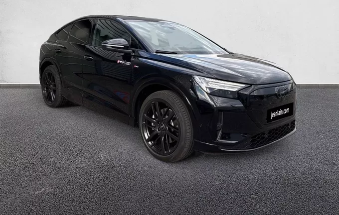 AUDI Q4 E-TRON Q4 Sportback e-tron Performance extérieur trois quart avant droit 9600